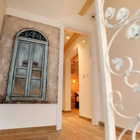 Teuta Pensionat Trogir