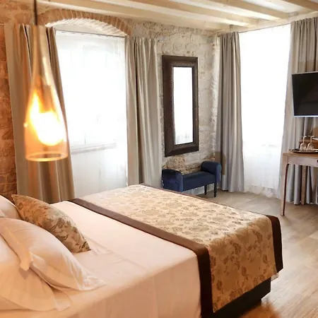 Guest house Teuta Trogir