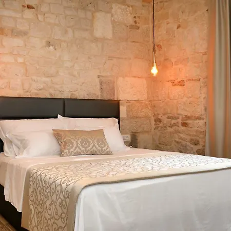 Teuta 3* Trogir