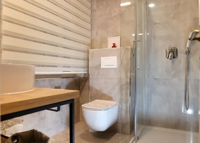 Affittacamere Teuta 3*