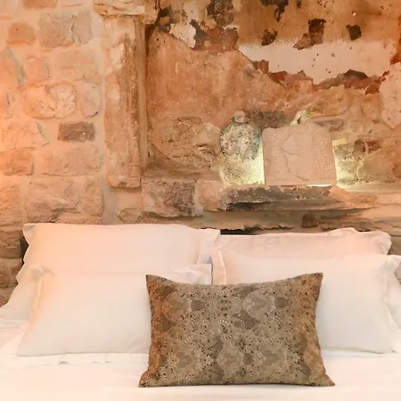 Teuta 3* Трогир