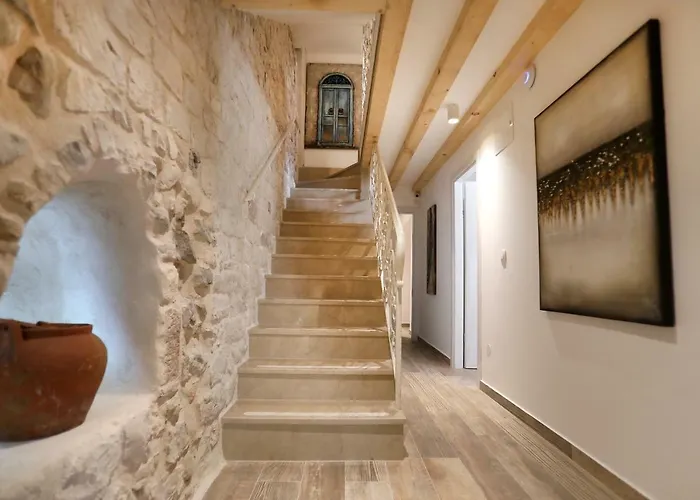 Teuta Pensjonat Trogir