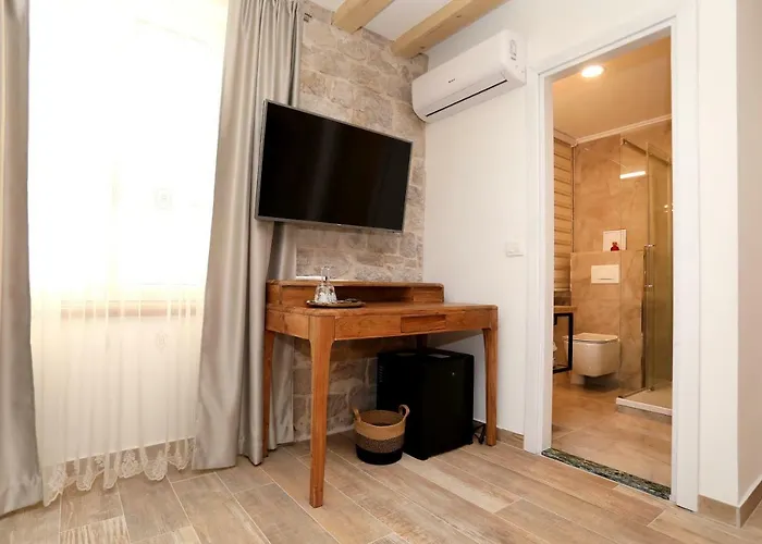 Pensjonat Teuta Trogir